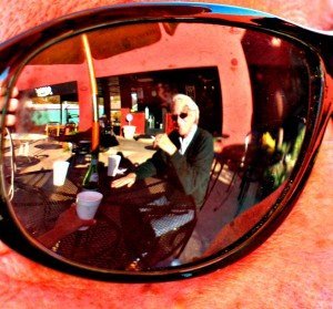 Since my banner over the top of the blog shows Oz reflected in my sunglasses, it's only fair to post a photo of me reflected in his.  H/T Nunzio Haynes